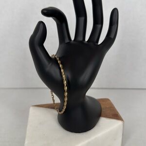 Gold Classic Twisted Chain Bangle Timeless Design lot C12